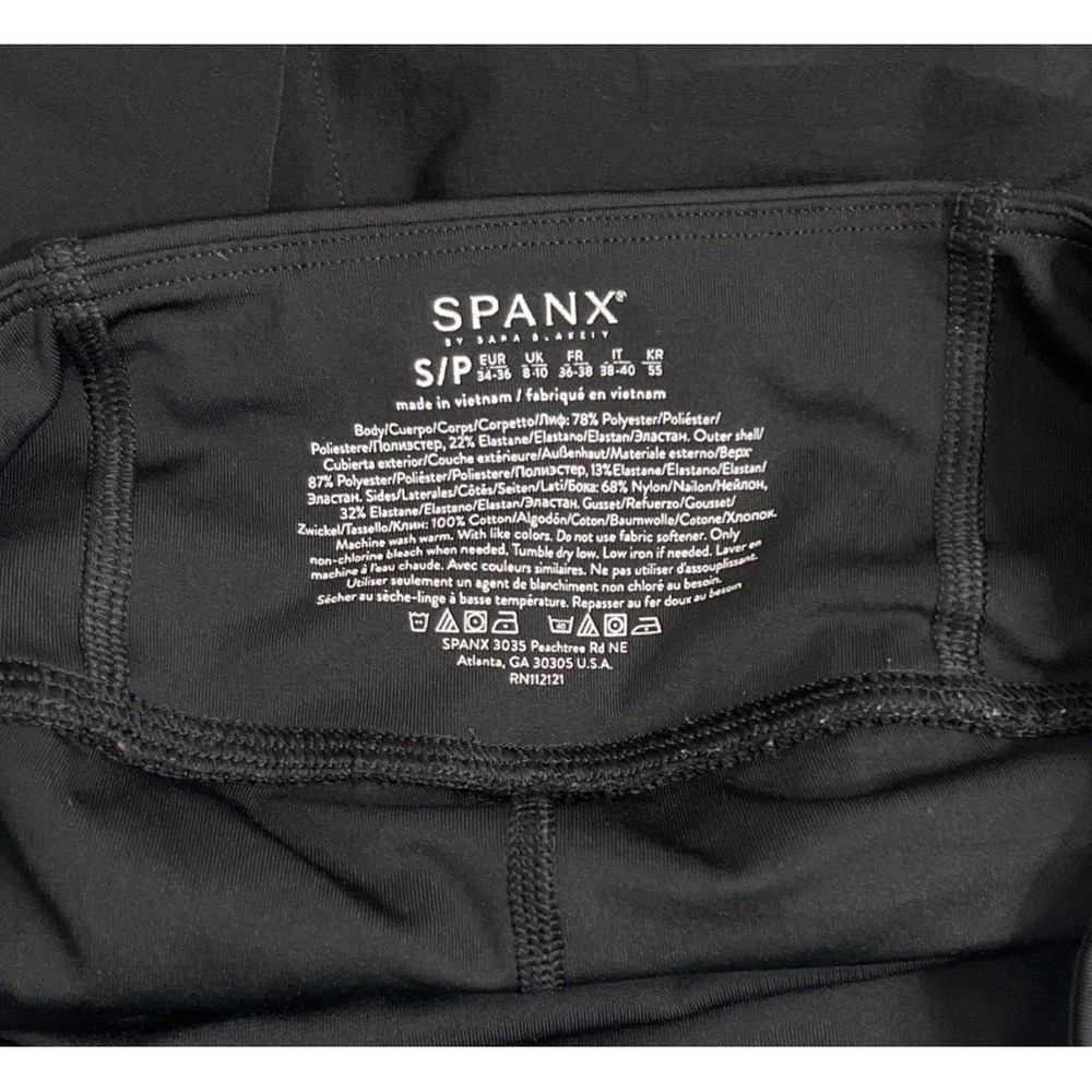 Spanx Get Moving Shorts Womens Small Black Built in Bike Shorts Gym Athleisure - Picture 5 of 7